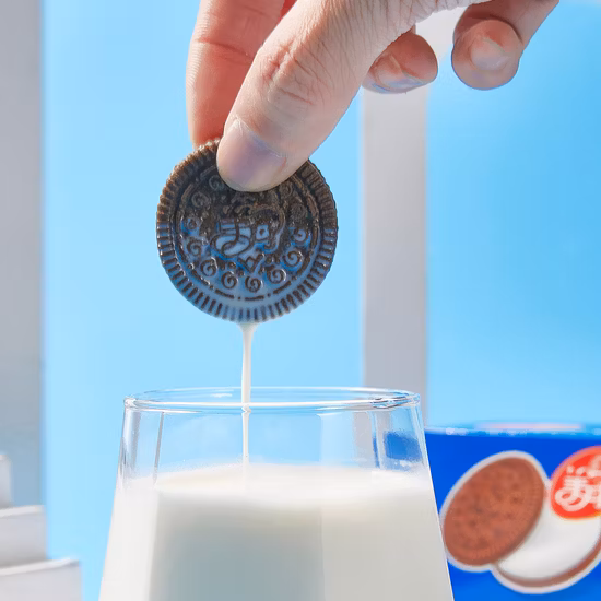 ボリュームたっぷりのスナック、サンドイッチ ビスケット、ミルク風味、サンドイッチ ビスケット